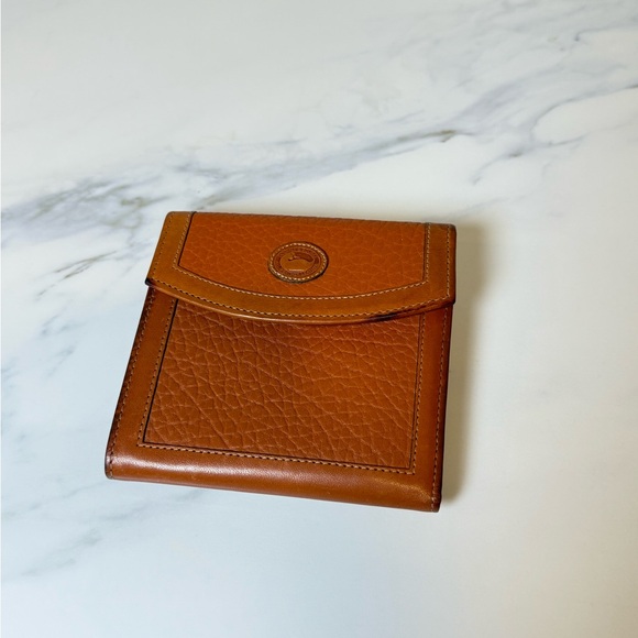 Dooney & Bourke Handbags - Vintage dooney and Bourke brown leather kiss lock wallet
